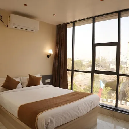 Hotel Jasraj Inn-3